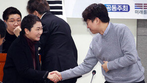 이언주 “이준석과 토크 콘서트에 외압…서로 뭔가 해보자 논의, 여러 가능성도”