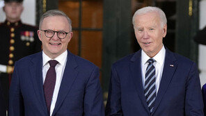 美·호주, 정상회담서 ‘日과 3국 안보협력 강화’ 합의