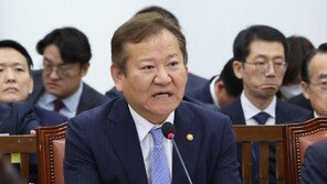 “尹과 이태원 유족 찾아 사과 의향 있나” 질문에 이상민 “당연히 있다” 