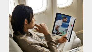 폴더블 이어 애플 출격…노트북 시장 활력 찾나