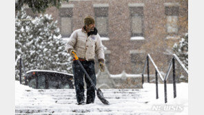 27℃ 더위 일주일만에 30㎝ 폭설…美 몬태나주의 이상기후