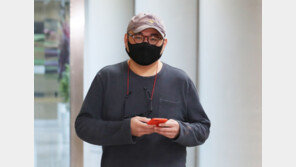 ‘동료 폭행·흉기 위협’ 혐의 정창욱 셰프, 항소심서 징역 4개월로 감형