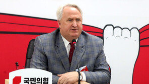 민주당, 인요한 ‘이태원 집회’ 참석에 “대통령 눈치 보며 혁신하나”