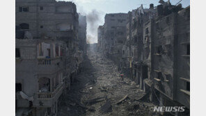 이스라엘 난민촌 공습에 400명 사상…인접국 비난 빗발