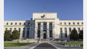 FOMC, 내일 금리 발표…“동결 여부보다 파월 메시지 주목”
