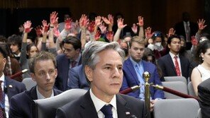 바이든, 이스라엘 지원 딜레마… 무슬림 이어 청년 표심도 이탈 