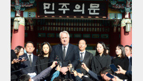 인요한 혁신위, 내주 텃밭 영남 찾는다…박근혜 예방 추진