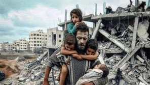 ‘가자 참상’ 다섯 아이 아버지 사진도 AI 조작 