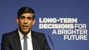 英 총리 “AI는 미래 변화 원동력…안정성 검증 노력하기로”