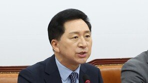 김기현, 혁신위 ‘불출마·험지출마’ 요구에 “검토해보겠다”