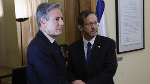 블링컨 美국무, 네타냐후에 인도주의위한 일시 휴전 압박