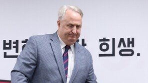 인요한, 이준석 만나러 부산행…“前 당대표 의견 들을 것”