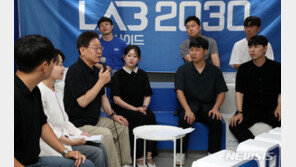 민주, 연차휴가 촉진 등 1호 청년정책 발표… ‘2030 민심잡기’