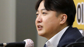 이준석, 인요한에 “억지 봉합쇼…엉뚱한 사람에게 약 먹일 생각말라”