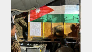 요르단 공군, 밤사이 가자지구 야전병원에 긴급 의료지원