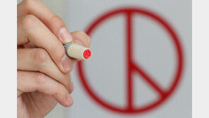 내일 총선이면 어디 투표?…국민의힘 33%, 민주당 32% 접전