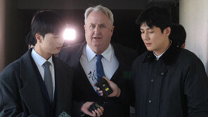 인요한 혁신위원장, ‘보수텃밭’ 대구 찾아 홍준표 시장과 면담