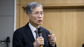 신평 “이준석 신당, 반윤으로 선회 순간 정치적 생명 잃을 것”