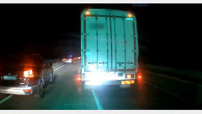 “갓길로 나오세요” 호소에도…뇌출혈 환자 탄 구급차 가로막은 트럭