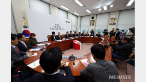 與 지도부에 ‘현역 20% 공천 배제’ 혁신안 보고…‘중진 불출마’ 빠져
