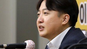 이준석 “영남 정치인들 편하게 놔두지 않겠다…광주도 출마 고려”