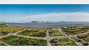 야구장 짓고 호수공원 재정비… 청라·영종, 주민 친화 도시로