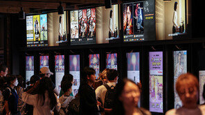 영화관 빅3, 국내 매출·영업익 동반 감소…활로 찾기 분주