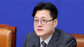 홍익표 “국회의장, 탄핵안 본회의 열어야…안 열리면 법률이 정한대로”
