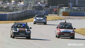 [현장]서킷 올린 대학생 자율주행차…우승 상금 1억원·현대차 채용 특전까지