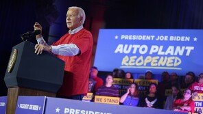 바이든 “中의 전기차 시장 장악 용납 안해” 시진핑에 견제구 