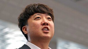 금태섭·김종인 만난 이준석…“신당 창당 가능성 55%”