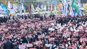 주말 도심 양대노총 총 10만여명 집회…큰 충돌 없이 마무리