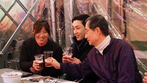 푸드트럭 규제 뚫은 ‘경동 야시장’… 韓총리 “우문현답” 