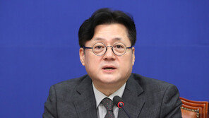 홍익표 “공천 룰, 4월 정한대로…비명계 걱정 않아도 된다”