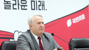 인요한 혁신위 “친윤-중진 결단 안하면 조기해산 검토”