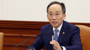 추경호 “청년 구직지원 강화…민간·공공인턴 7.4만명 확대”