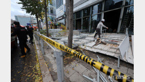 ‘홍대 가림막 사고’ 50대 뇌사…공사업체 대표 입건