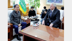 홍준표 “당 대표 잘못으로 혁신위 만들었는데 비판?…자가당착”