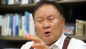 與 “총선 영입 인사, 국민 추천 받겠다”