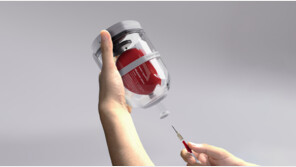 매달지 않고, 동력 없어도… 주입 가능한 수액팩 개발