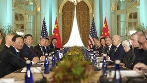 1년 만에 바이든과 대좌한 시진핑…양 옆엔 외교·안보 참모 총출동
