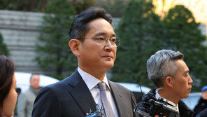 검찰 구형 앞둔 이재용, 질문에 답 없이 법원 출석