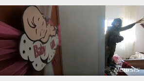 이스라엘軍 “소녀 침대에 포탄…유모차로 미사일 운반”