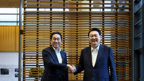 尹-기시다, 스탠퍼드대서 “첨단기술 협력”…한중 정상회담은 일단 불발