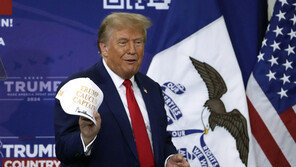 트럼프 “2024년 대선서 승리하면 ‘IPEF’ 즉각 폐기할 것”