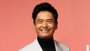 부산서도 뛰더니…68세 주윤발, 하프마라톤 완주