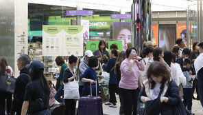 명동 1㎡ 월 임대료 76만원 세계 9위…뉴욕 5번가 239만원 1위