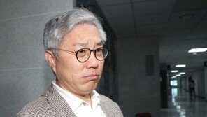 “당 망가졌다” “동의 안해”…野단톡방 ‘최강욱 암컷’ 설전