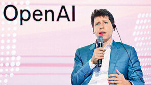 올트먼, MS 손잡고 오픈AI CEO 복귀… 상업 AI 속도낼듯