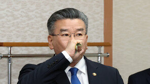 공수처, ‘표적감사 의혹’ 감사원 압수수색…유병호 사무실 등 포함